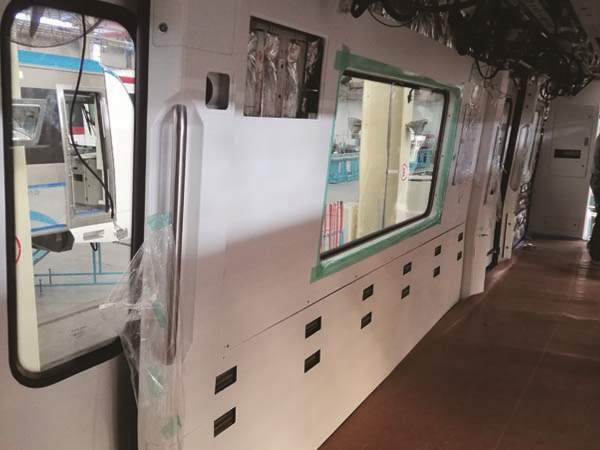 复合材料热压罐高铁内饰2.jpg