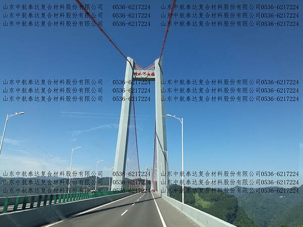 桥梁复合材料泄水槽